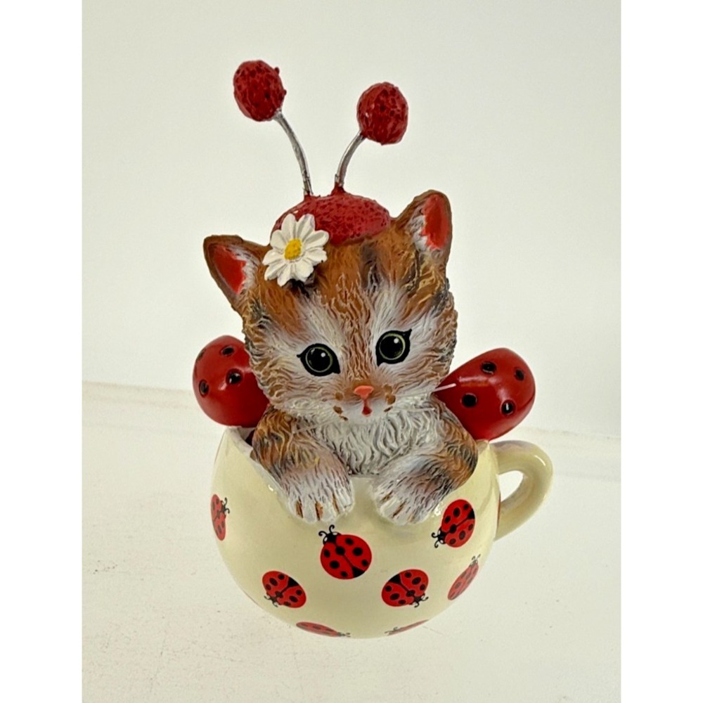 Hamilton Collection Cute as a Bug Kitten Figurine Cups of‎ Affection Collectible